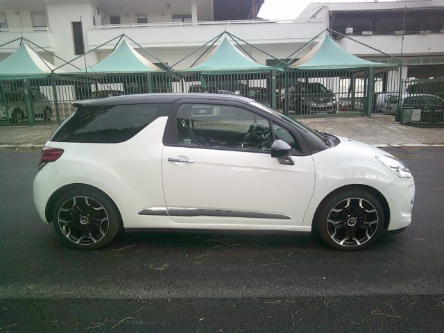 DS Automobiles DS 3 1.6 HDi 110 Sport Chic - foto 3 di 19
