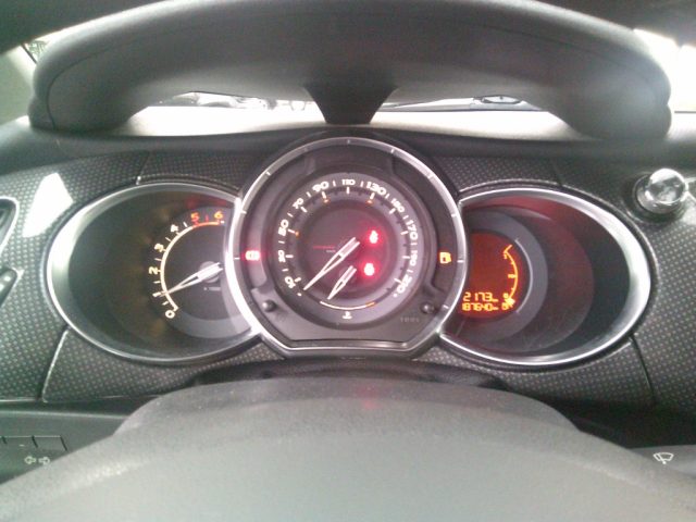 DS Automobiles DS 3 1.6 HDi 110 Sport Chic usato a MONTEMESOLA