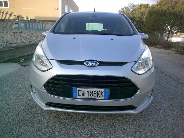 Ford B-Max 1.5 TDCi 75 CV Titanium - foto 2 di 49