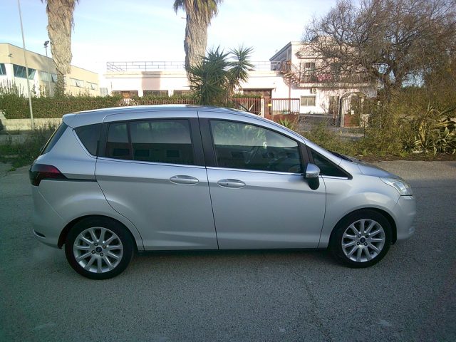 Ford B-Max 1.5 TDCi 75 CV Titanium - foto 4 di 49