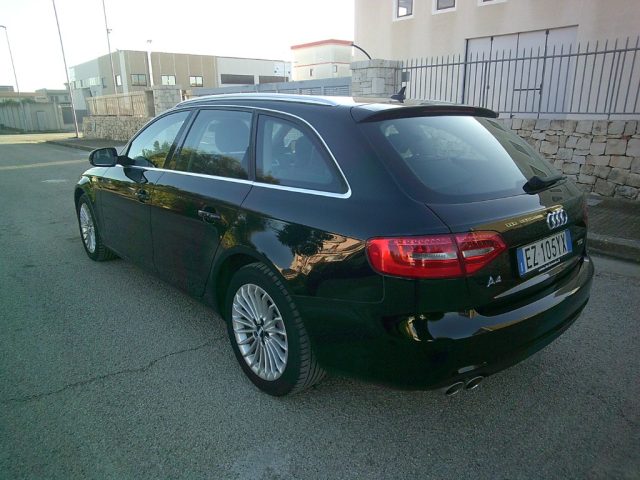 Audi A4 Avant 2.0 TDI 150 CV multitronic Advanced, del 2015, 211.000 km, in vendita a Montemesola (TA)