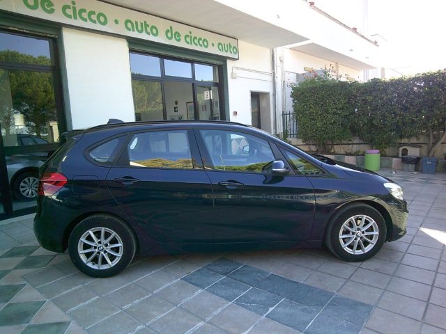 BMW 216 d Active Tourer Sport-Line - foto 4 di 30