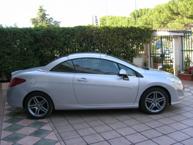 Peugeot 308 1.6 HDi 112CV CC Féline - foto 4 di 30