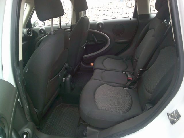 MINI Countryman Mini Cooper D Countryman, del 2010, 240.000 km, in vendita a Montemesola (TA)