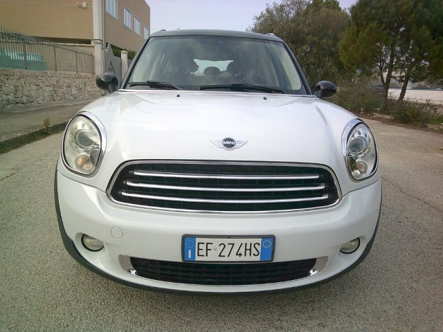 MINI Countryman Mini Cooper D Countryman - foto 2 di 4