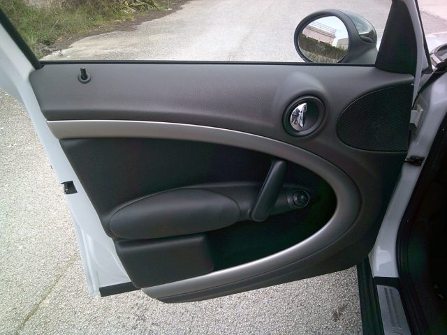 MINI Countryman Mini Cooper D Countryman usato a MONTEMESOLA