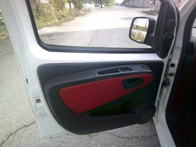 Fiat Qubo 1.3 MJT 95 CV MOTORE NUOVO AUTOCARRO 4 posti, del 2012, 236.000 km, in vendita a Montemesola (TA)