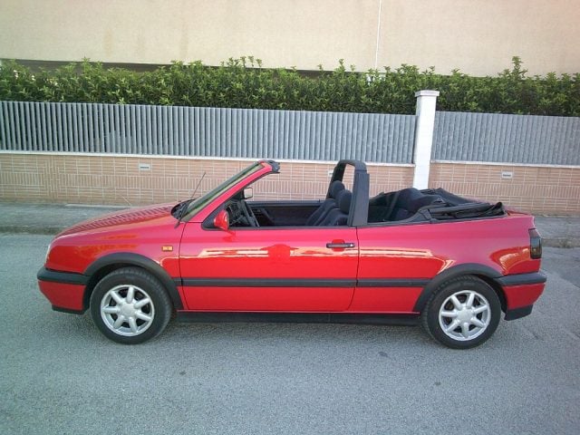 Volkswagen Golf Cabriolet Avantgarde STORICA 30 ANNI, del 1995, 144.000 km, in vendita a Montemesola (TA)