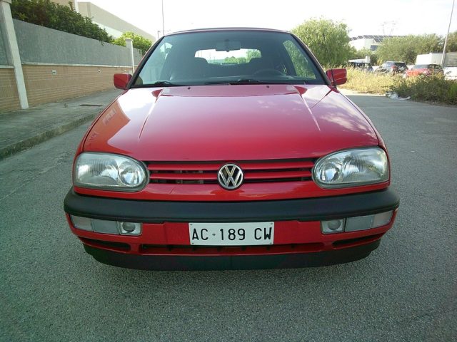Volkswagen Golf Cabriolet Avantgarde STORICA 30 ANNI - foto 2 di 4