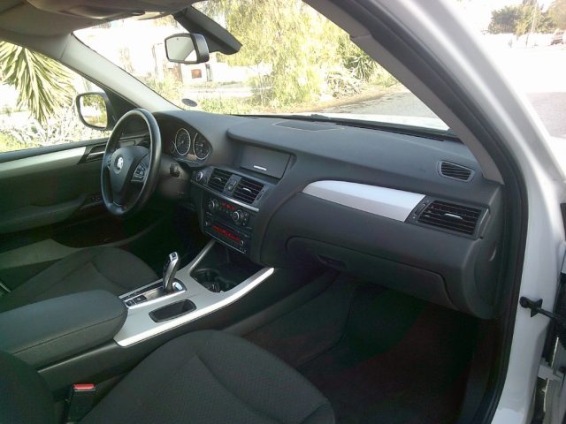 BMW X3 xDrive20d AUT., del 2011, 208.000 km, in vendita a Montemesola (TA)