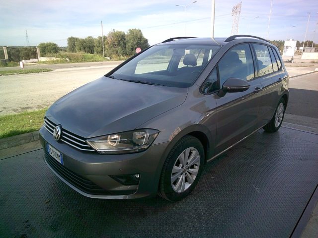 Volkswagen Golf Sportsvan 1.6 TDI 115CV Comfortline BlueMot. Tech. usato a MONTEMESOLA