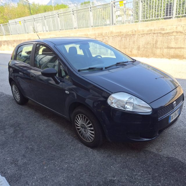 Fiat Grande Punto 1.2 5 porte - foto 2 di 4