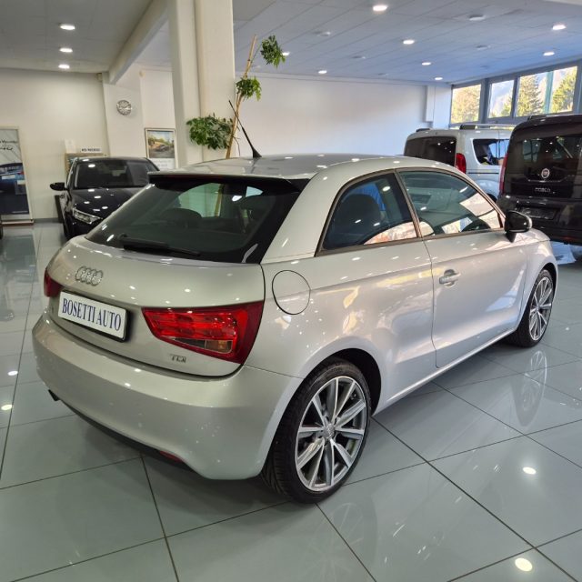 Audi A1 1.6 TDI 105 CV Ambition - foto 3 di 4