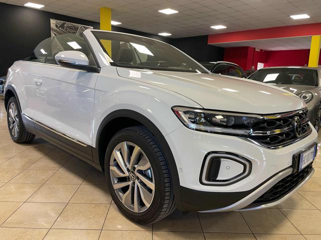Volkswagen T-Roc Cabriolet 1.5 TSI ACT DSG*LED/UFFICIALE usato a BOZZOLO