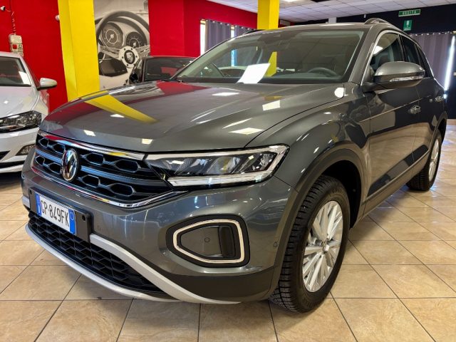 Volkswagen T-Roc 1.5 TSI ACT DSG LED -UNICO PROPRIETARIO - CARPLAY - foto 3 di 4