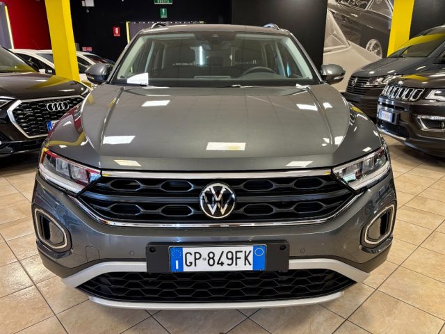 Volkswagen T-Roc 1.5 TSI ACT DSG LED -UNICO PROPRIETARIO - CARPLAY - foto 2 di 4