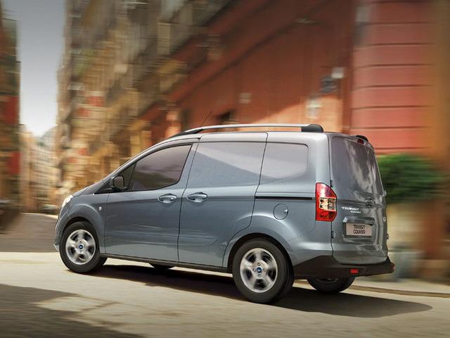 Ford Transit Courier 1.5 TDCi 100CV Van Trend usato a BOZZOLO