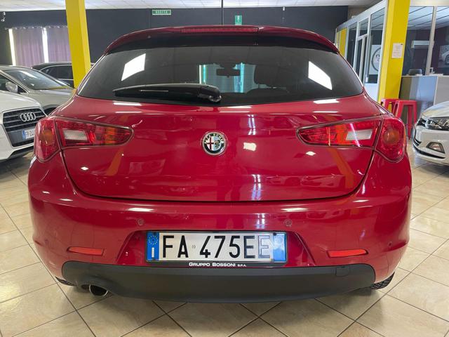 Alfa Romeo Giulietta 1.6 JTDm-2 105 CV Distinctive - foto 4 di 4