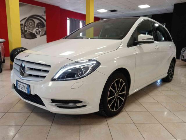Mercedes-Benz B 180 CDI Premium ** TETTO PANOR. ** usato a BOZZOLO