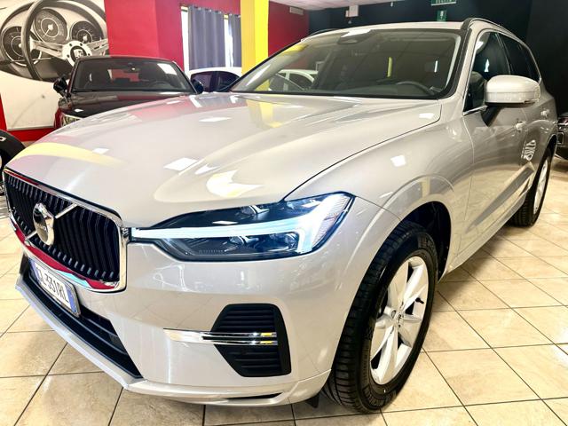 Volvo XC60 B4 COLOR MAT- FULL LED APPLE CAR 30.000 KM - foto 3 di 4
