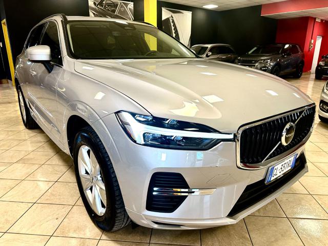 Volvo XC60 B4 COLOR MAT- FULL LED APPLE CAR 30.000 KM usato a BOZZOLO