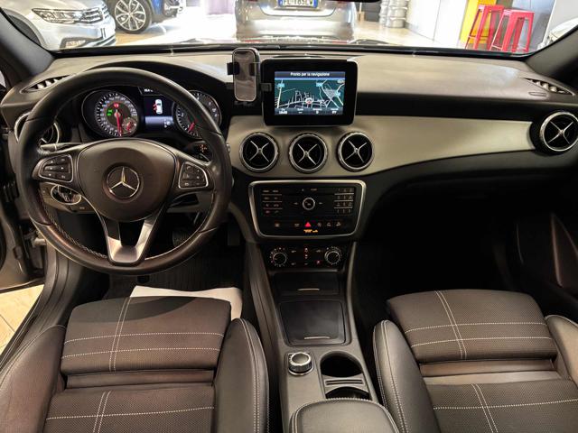 Mercedes-Benz GLA 220 d Automatic 4Matic Sport - KM E SERVICE CERTIFIC. - foto 2 di 4