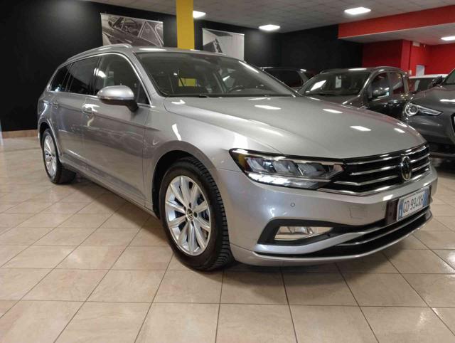 Volkswagen Passat Variant 2.0 TDI SCR EVO DSG ** KM CERTIF. VOLKS ** - foto 3 di 4