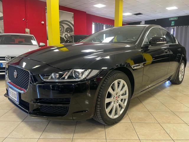 Jaguar XE 2.0 D 180 CV aut. *NAVI/XENO/PELLE/PDC - foto 2 di 4
