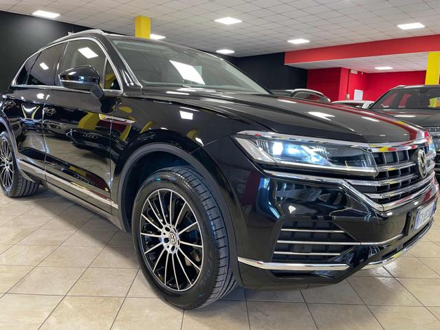 Volkswagen Touareg 3.0 V6 TDI 286 CV*TETTO/PELLE/VIRTUAL* usato a BOZZOLO