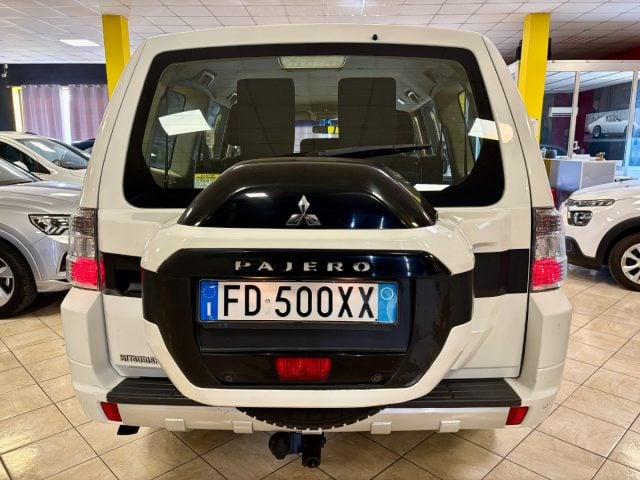 Mitsubishi Pajero 3.2 DI-D 16V aut. 5p. UNIPRO -VERICELLO- GANCIO TR - foto 4 di 4