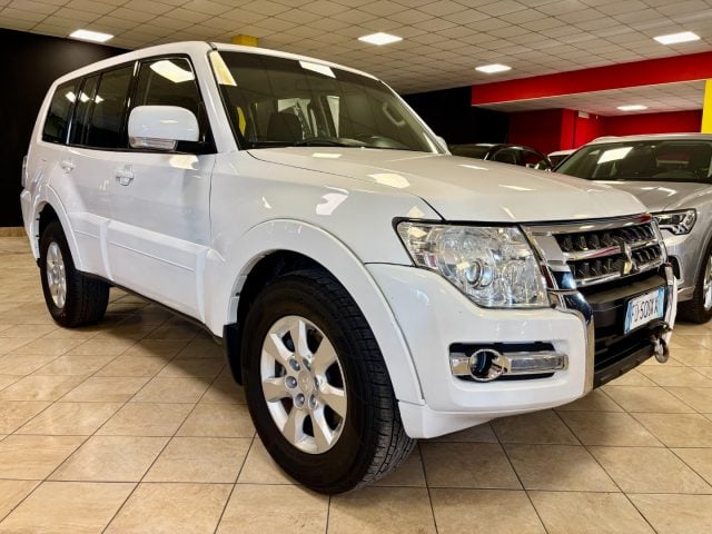 Mitsubishi Pajero 3.2 DI-D 16V aut. 5p. UNIPRO -VERICELLO- GANCIO TR usato a BOZZOLO