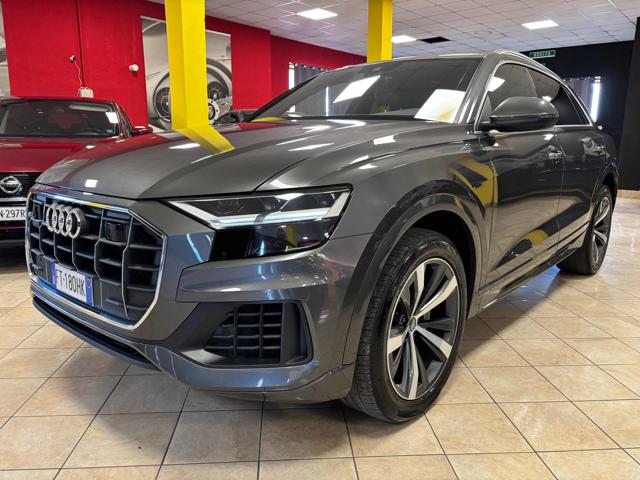 Audi Q8 50 TDI quattro TETTO PANOR. IVA DETRAIB.!!!, del 2019, 126.000 km, in vendita a Bozzolo (MN)