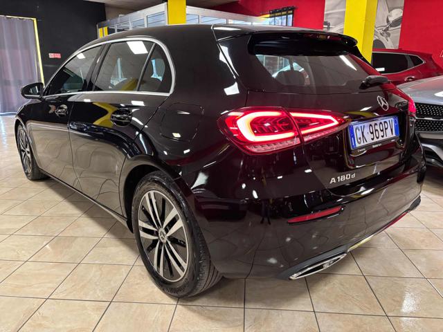 Mercedes-Benz A 180 d Automatic Sport ** KM CERTIF. MERCEDES ** - foto 4 di 4