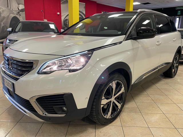 Peugeot 5008 BlueHDi 120 S&S Allure **7 POSTI**, del 2017, 93.000 km, in vendita a Bozzolo (MN)
