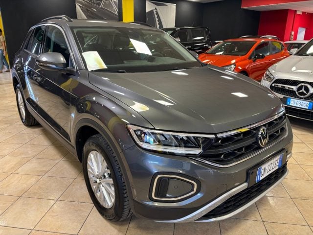 Volkswagen T-Roc 1.5 TSI ACT DSG UNIPRO - PREZZO REALE, del 2023, 39.000 km, in vendita a Bozzolo (MN)
