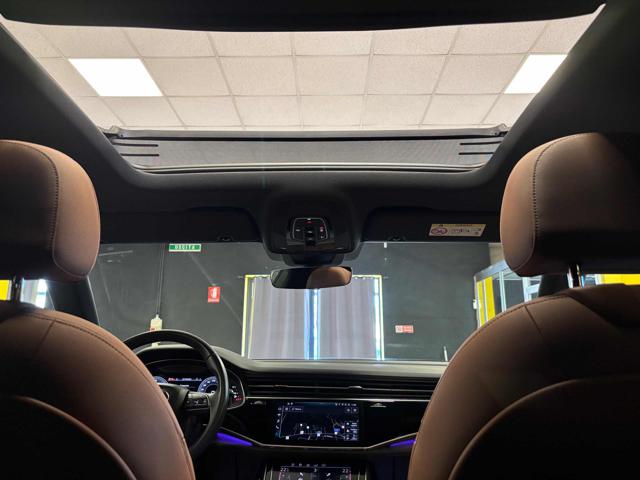 Audi Q8 50 TDI quattro TETTO PANOR. IVA DETRAIB.!!! - foto 2 di 4