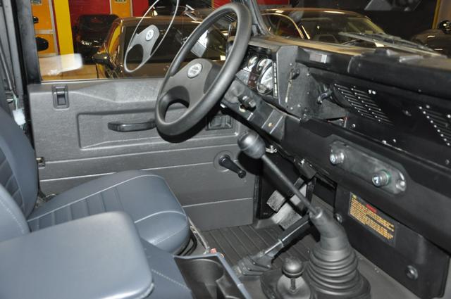 Land Rover Defender 90 2.5 300 Tdi 6 posti/pelle/ - foto 4 di 4