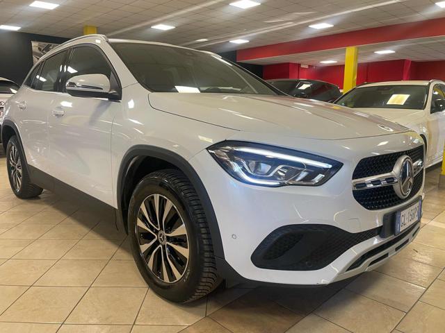 Mercedes-Benz GLA 250 e hybrid EQ Premium LED/NAVI/PELLE*, del 2022, 89.000 km, in vendita a Bozzolo (MN)