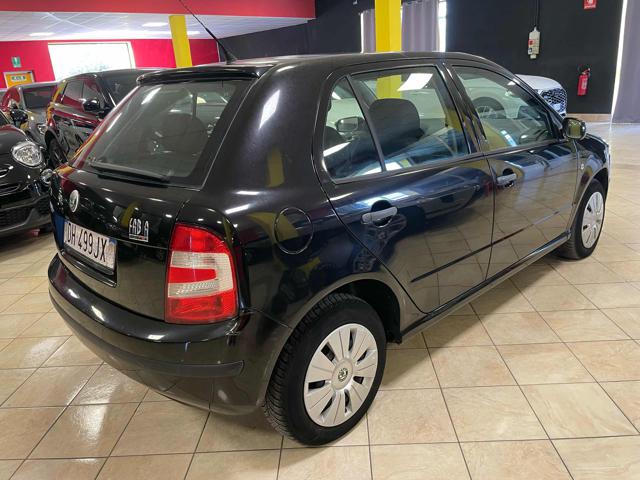 Skoda Fabia 1.2 12V 70CV 5p. Style - foto 3 di 4