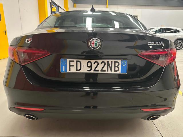Alfa Romeo Giulia 2.2 Turbodiesel 150 CV Super *E6/PELLE/XENO/TELE - foto 2 di 4
