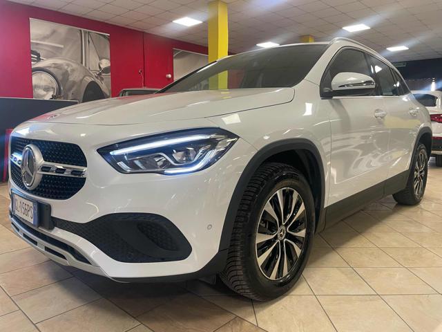 Mercedes-Benz GLA 250 e hybrid EQ Premium LED/NAVI/PELLE/TEL*, del 2022, 89.000 km, in vendita a Bozzolo (MN)