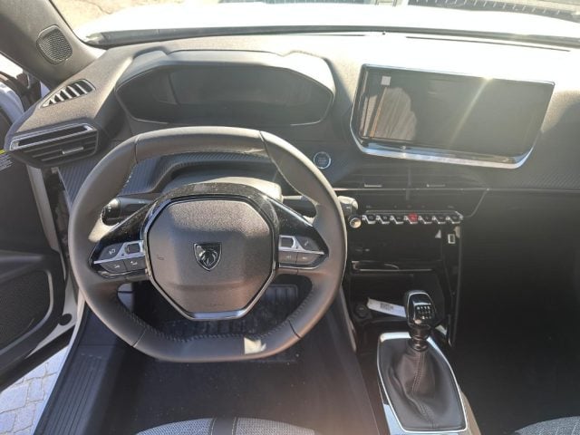 Peugeot 2008 PureTech 100 S&S Allure, del 2025, in vendita a Scafati (SA)