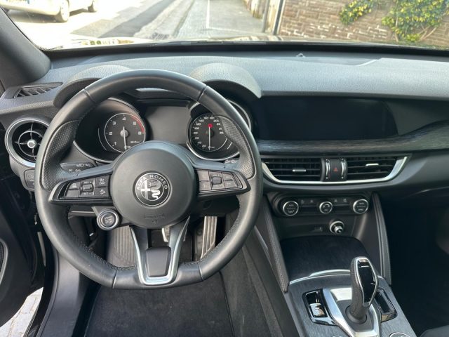 Alfa Romeo Stelvio 2.2 Turbodiesel 190 CV AT8 Q4 Business, del 2022, 19.400 km, in vendita a Scafati (SA)