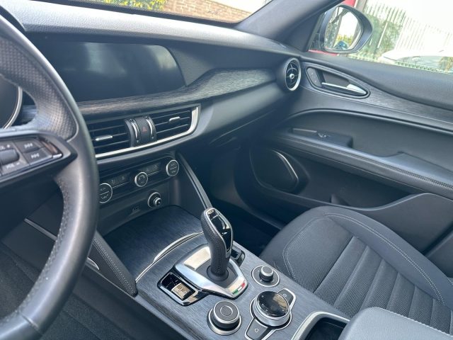 Alfa Romeo Stelvio 2.2 Turbodiesel 190 CV AT8 Q4 Business, del 2022, 19.400 km, in vendita a Scafati (SA)