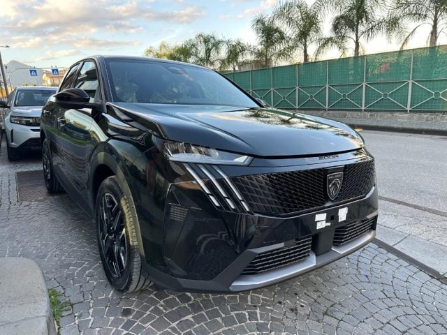 Peugeot 3008 Hybrid 145 e-DCS6 Allure - foto 3 di 4