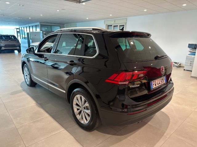 Volkswagen Tiguan 1.5 TSI Urban ACT BlueMotion Technology - foto 4 di 4