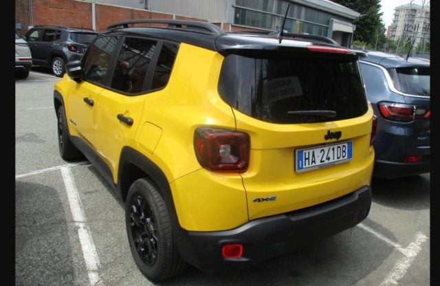 Jeep Renegade 1.3 T4 240 CV PHEV 4xe AT6 North Star - foto 2 di 4
