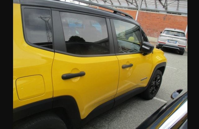 Jeep Renegade 1.3 T4 240 CV PHEV 4xe AT6 North Star - foto 4 di 4