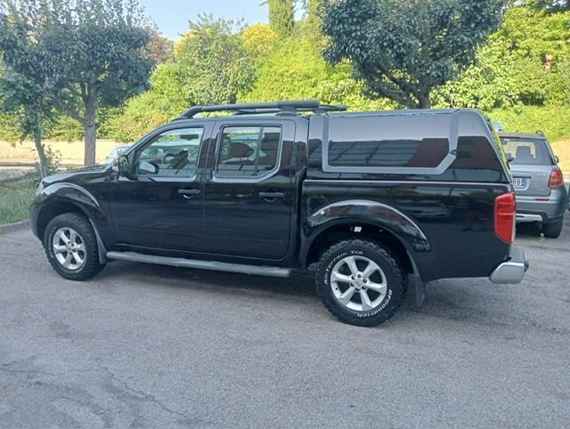 Nissan Navara 2.5 dCi 190CV 4 porte Double Cab LE*gancio traino* - foto 3 di 4