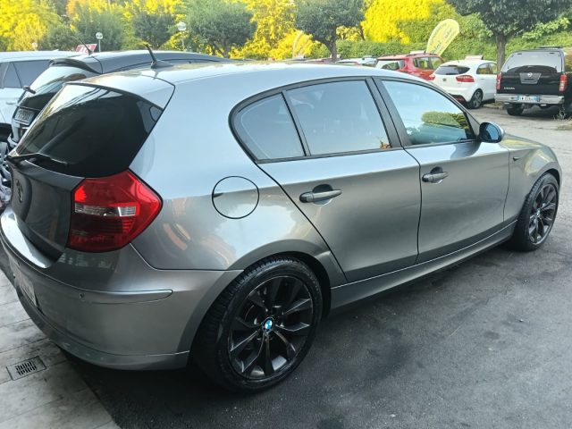 BMW 118 d 2.0 143CV cat 5 porte Futura DPF - foto 4 di 4